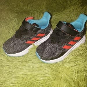 Toddler Adidas size 6